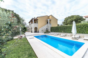 Villa Ladonja with Private Pool and Sauna